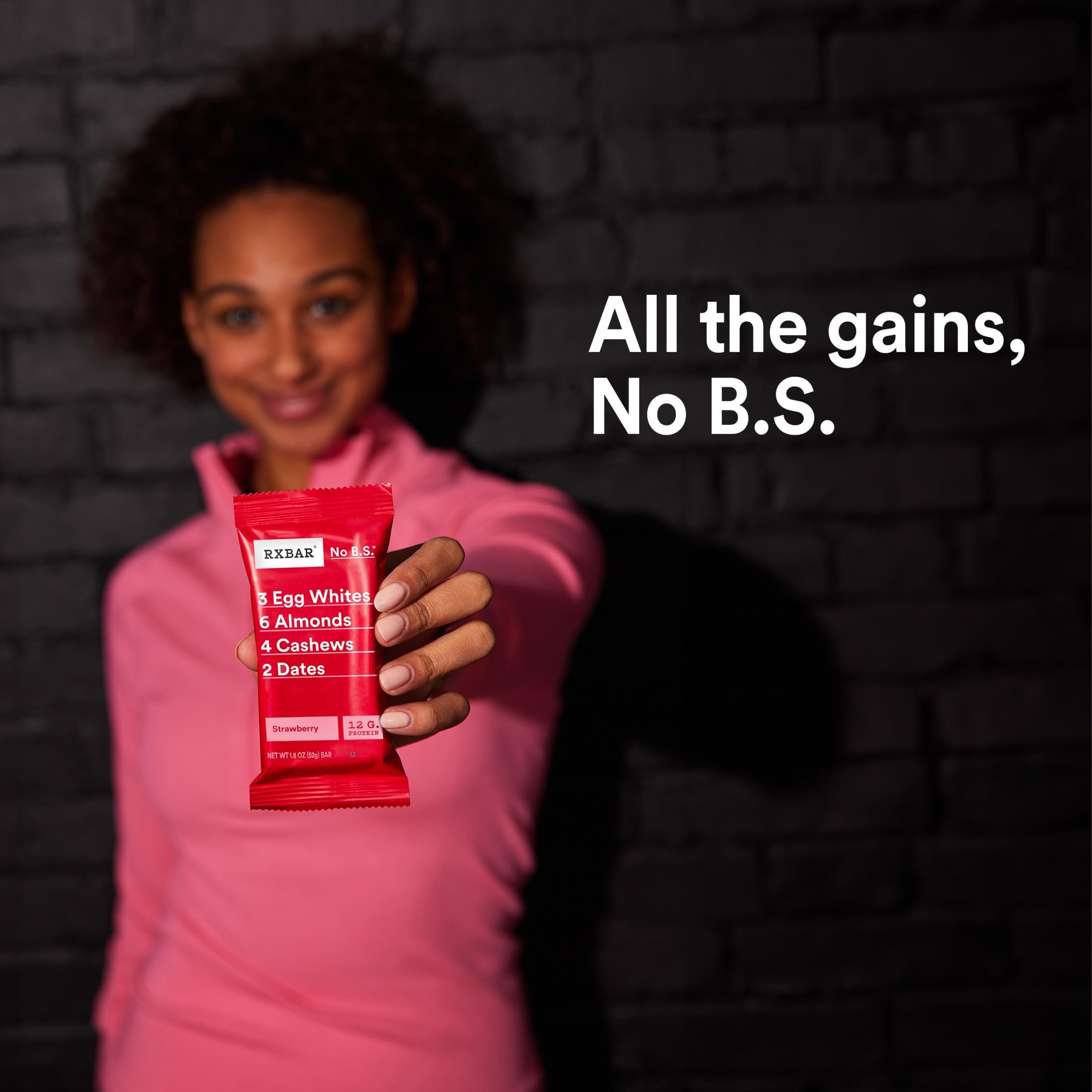 RXBAR barra fresa cortada mostrando interior y aporte proteico visible