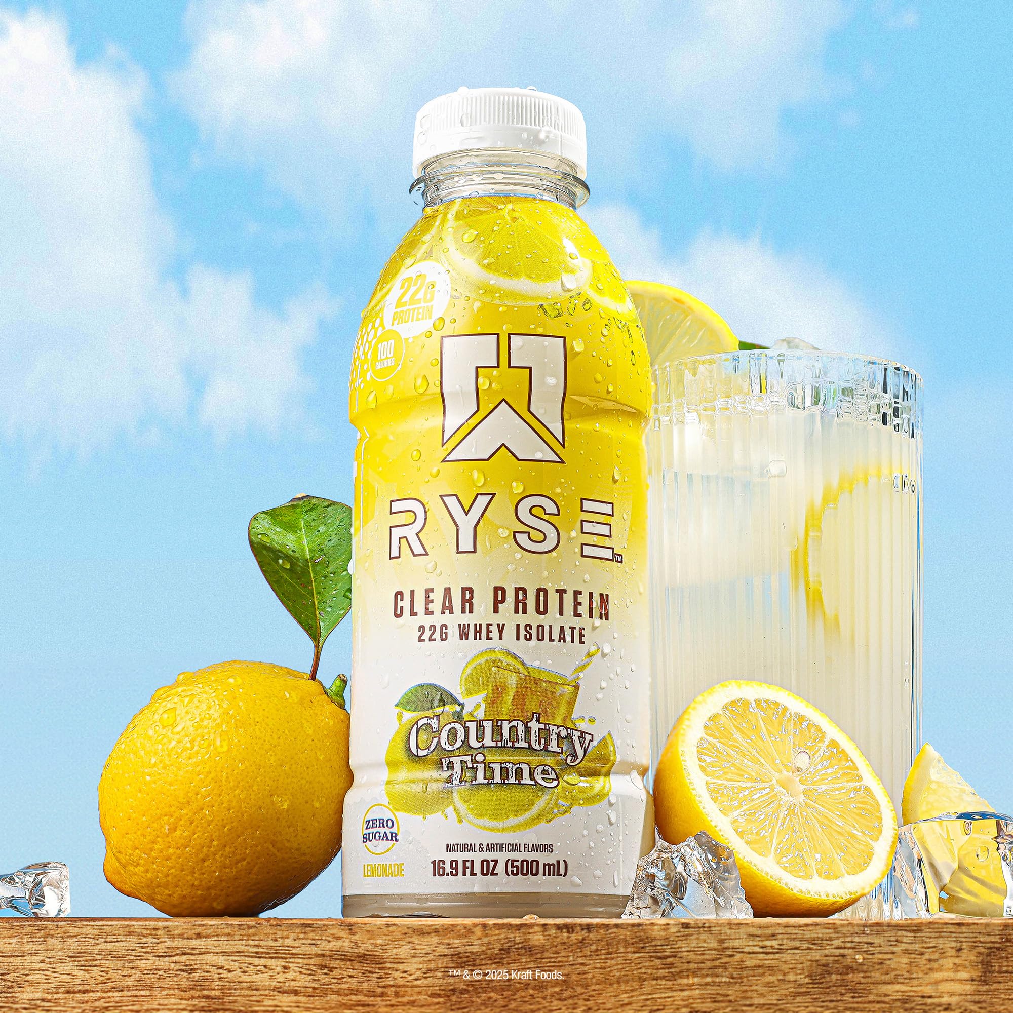 RYSE Up Supplements bebida sobre banco de gimnasio tras entrenamiento para recuperación rápida