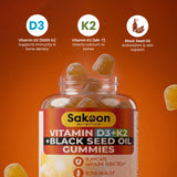 Persona sosteniendo gomita Sakoon Nutrition lista para tomar, facilita rutina diaria