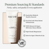 SALT LAB manos aplicando crema para masaje y absorción inmediata