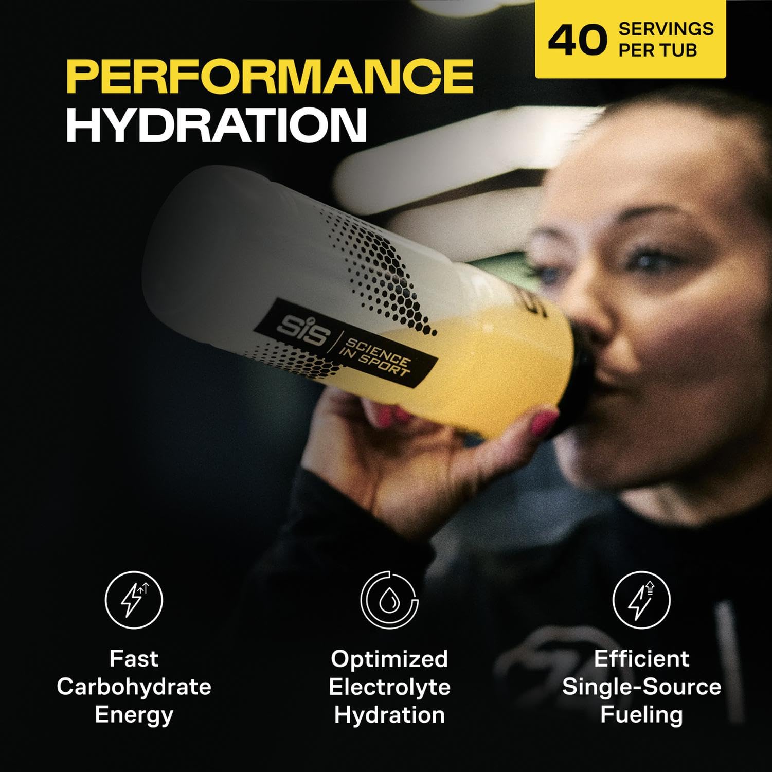 Polvo GO Electrolyte de Science in Sport en primer plano, muestra textura mezcla fácil