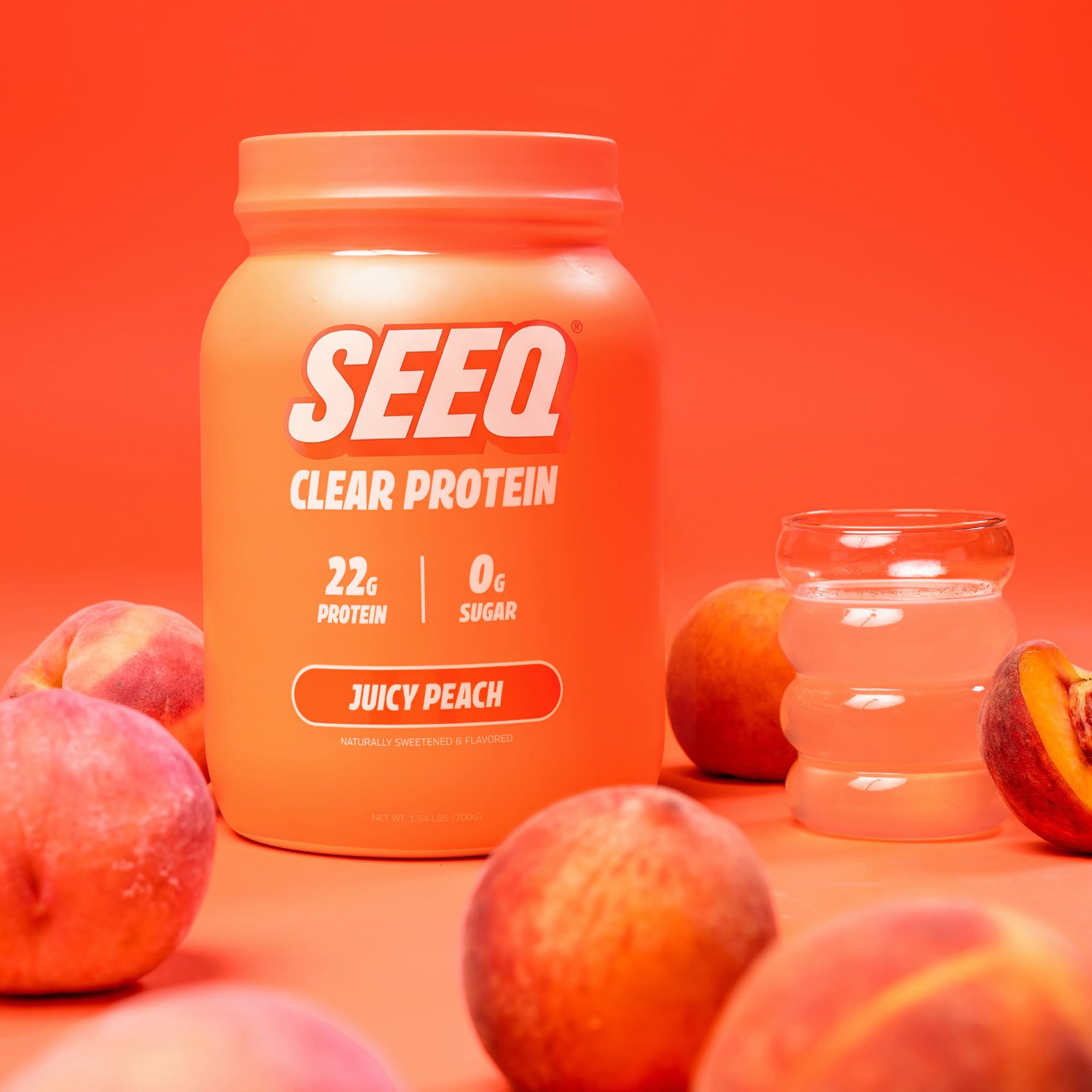 SEEQ scoop con polvo indicando 22 g de proteína por porción