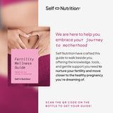 SELF NUTRITION comparación tamaño de cápsula junto a mano para escala