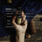 sesneslabs detalle de gota de aceite Santal resaltando textura y aroma duradero