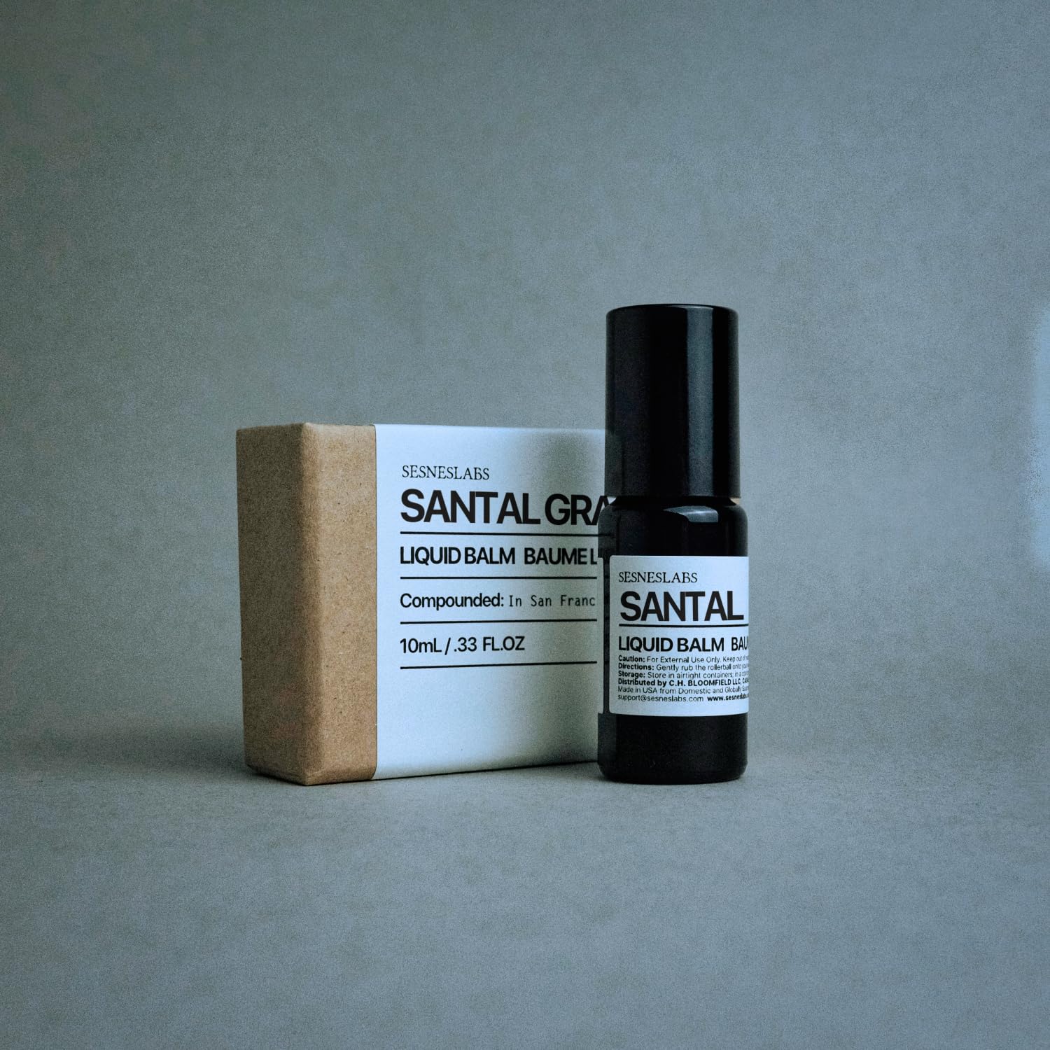 sesneslabs santal grass comparación de tamaño 10 ml para viajar