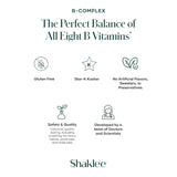 Shaklee B-Complex envase junto a una mano para comparar el tamaño real del producto