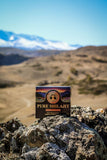 Siberian Treasure tamaño comparativo del frasco junto a objetos cotidianos