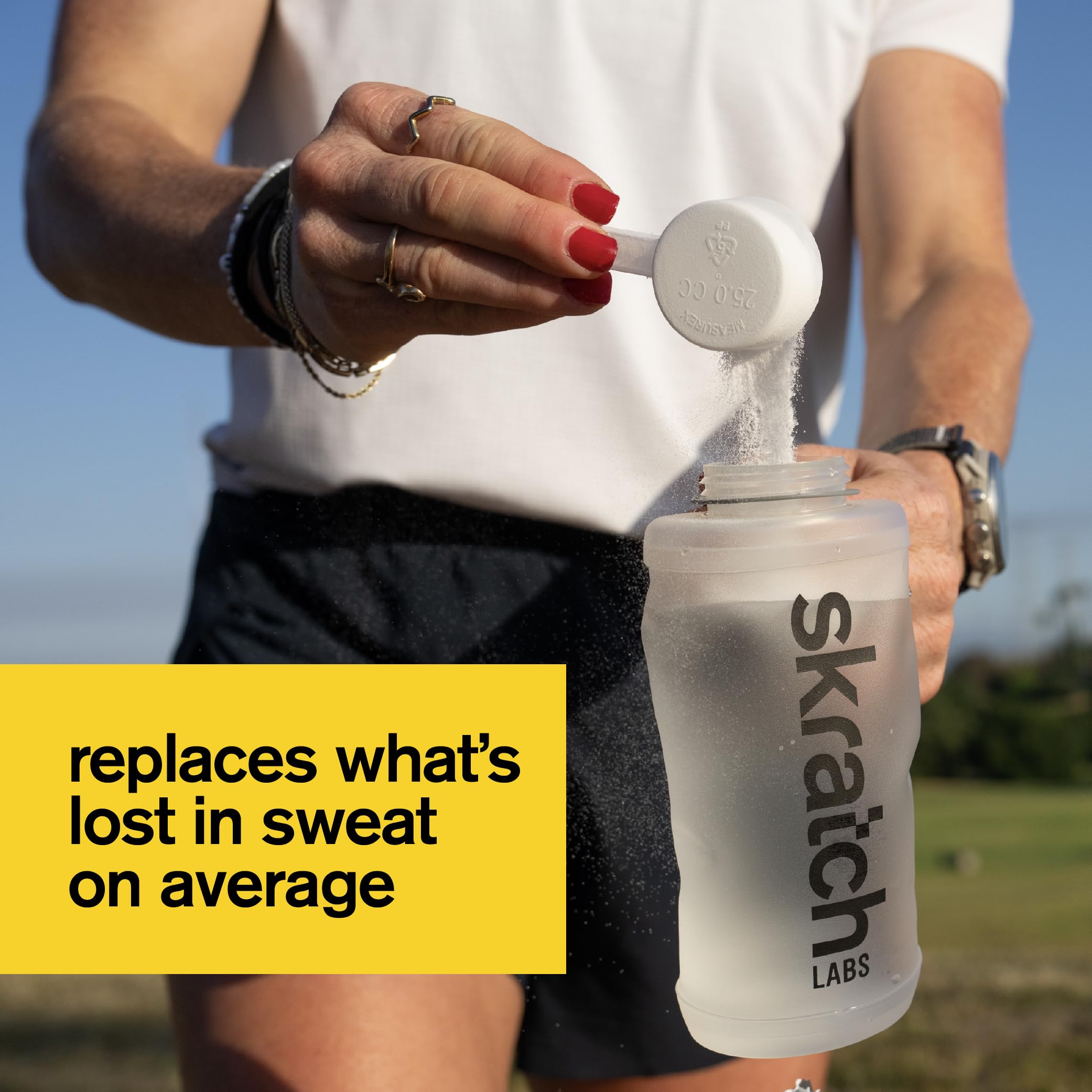 Skratch Labs polvo textura en primer plano que destaca mezcla fina y disolución rápida
