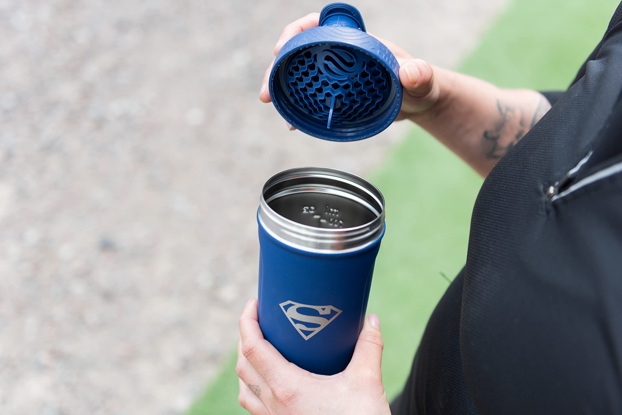 Smartshake detalle del recubrimiento en polvo que mejora agarre y durabilidad
