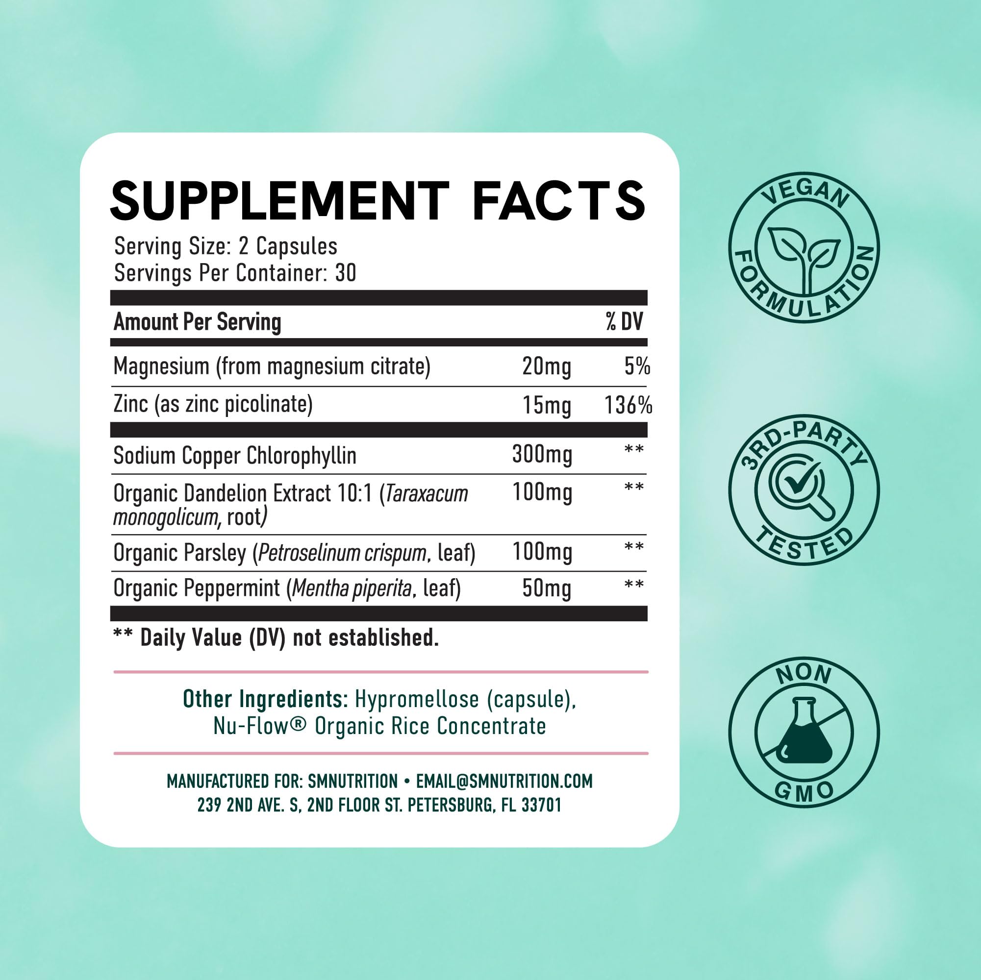SMNutrition mujer tomando cápsula, uso cotidiano práctico y discreto