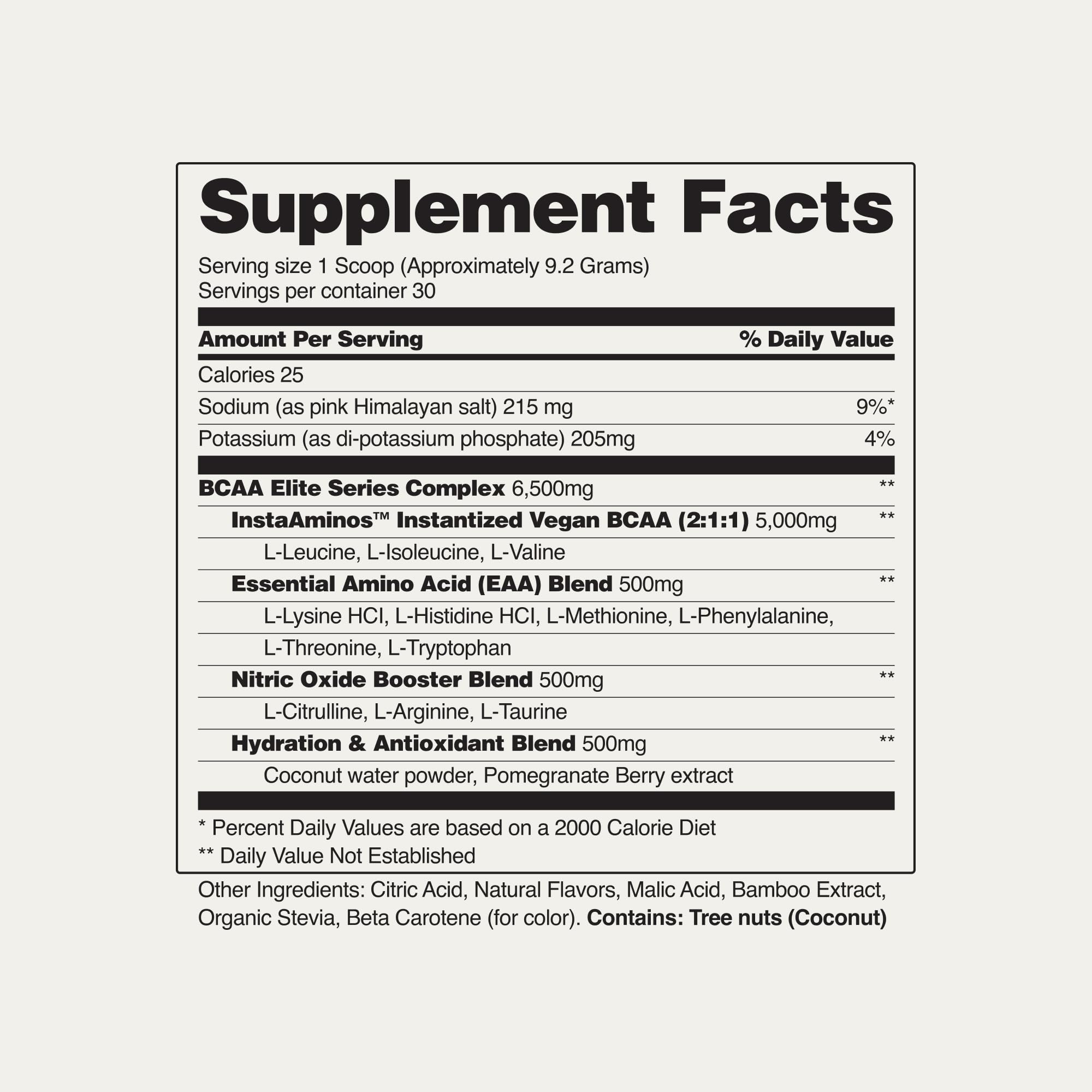 Atleta usando Snap Supplements durante sesión de gimnasio para hidratación rápida