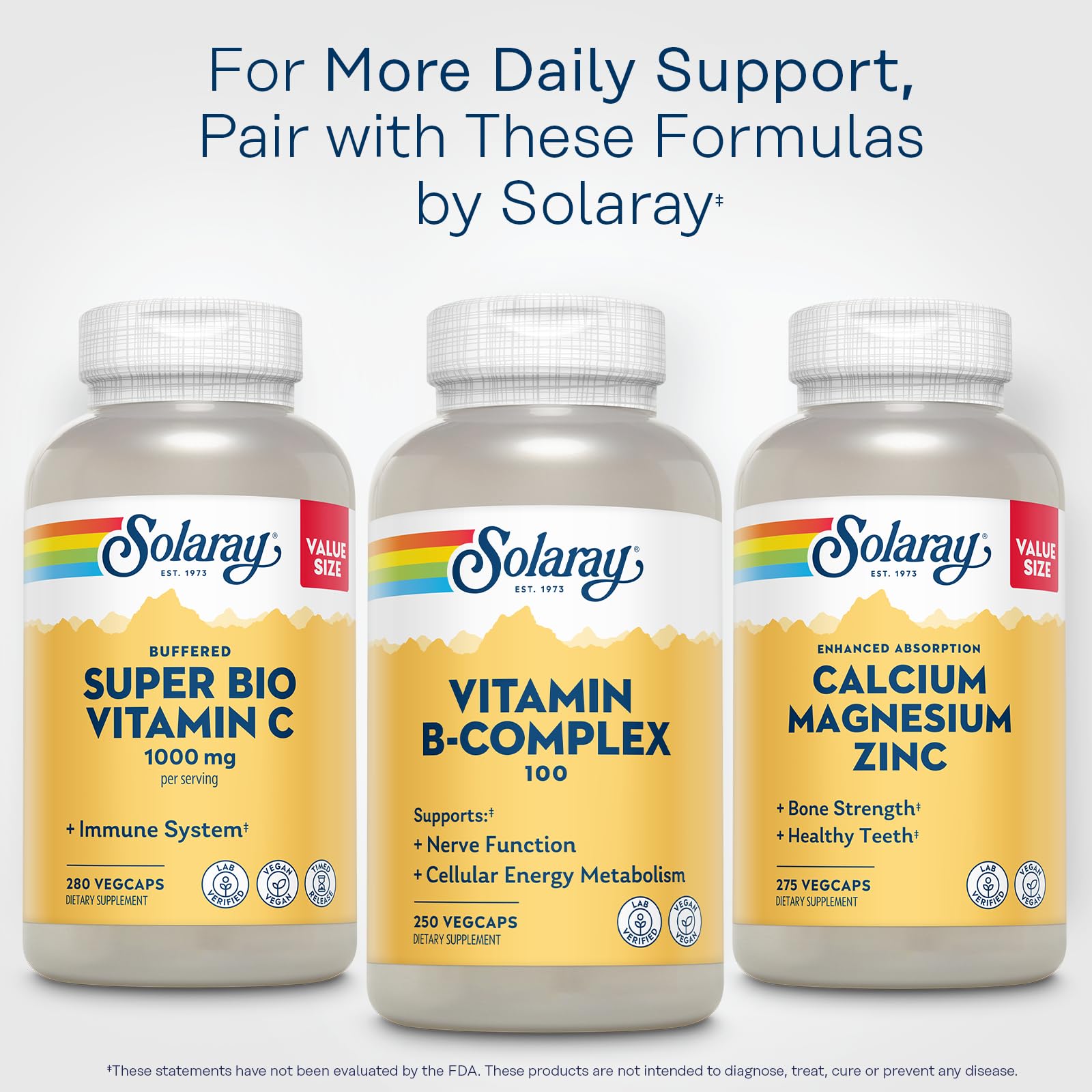 Solaray frasco junto a una mano para visualizar tamaño