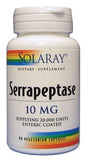 SOLARAY cápsula en mano ilustrando la dosis diaria y compatibilidad con dieta vegetal
