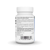 Source Naturals cápsulas en mano para comparar tamaño y dosificación cómoda