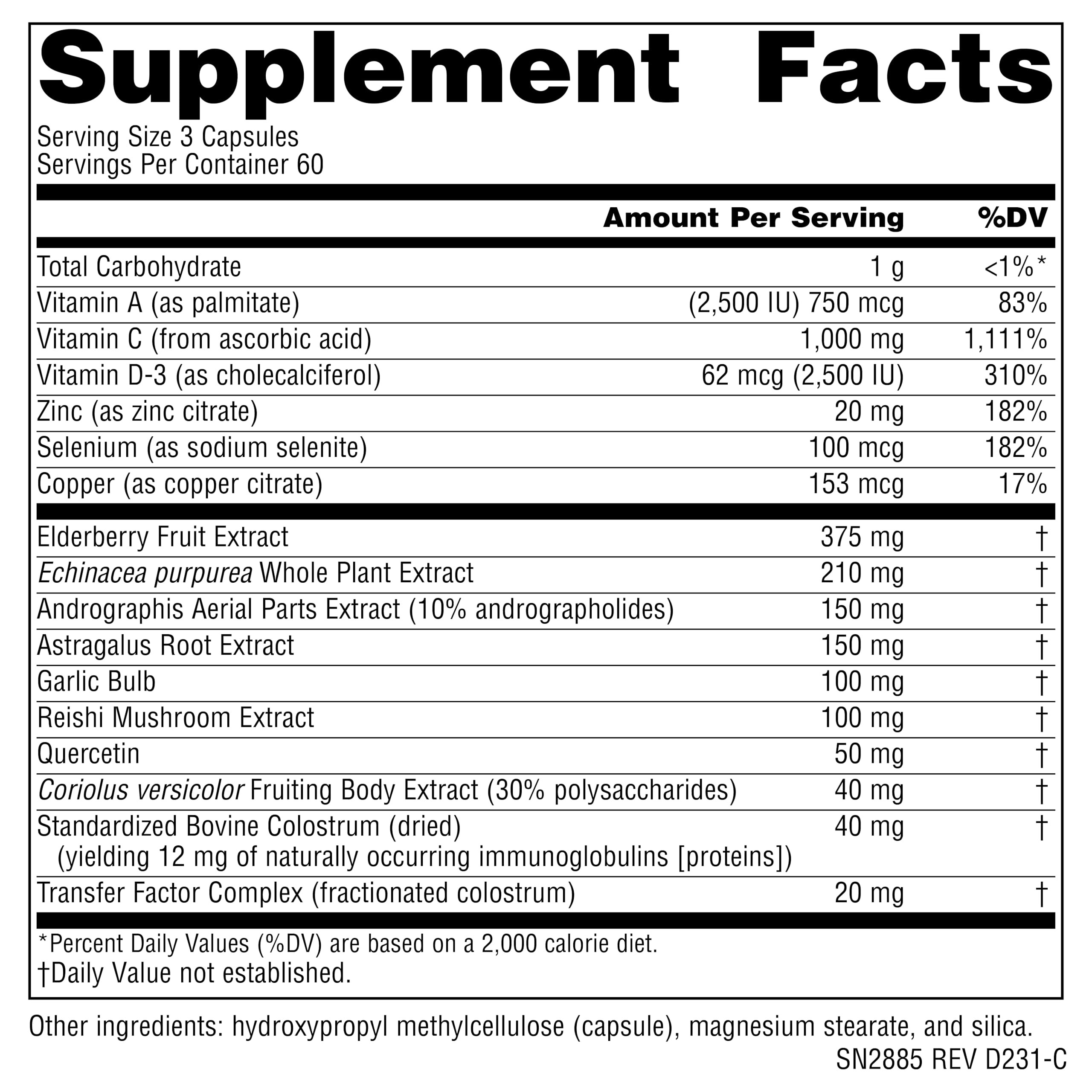 Persona tomando cápsula Source Naturals durante desayuno para rutina diaria