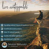 Source Naturals en mesa de estilo de vida mostrando uso práctico y bienestar cotidiano