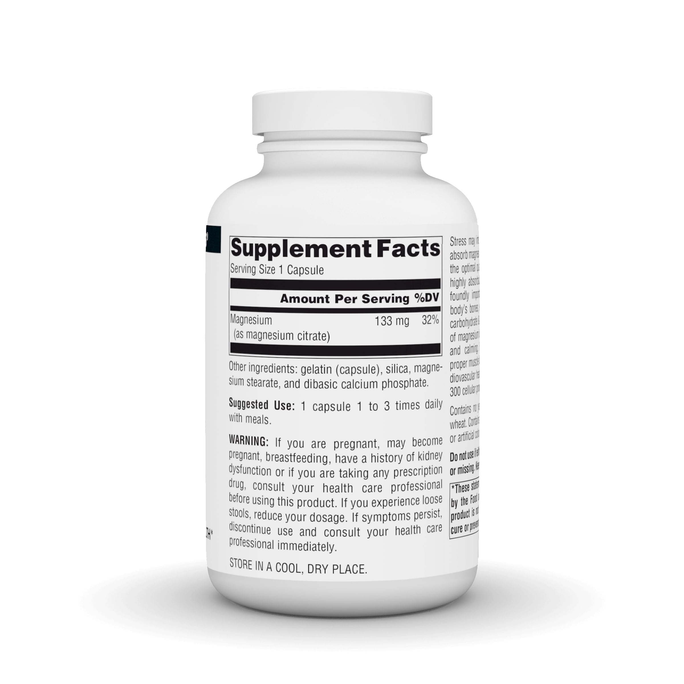 Source Naturals cápsula en mano para visualizar dosis y facilidad