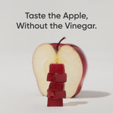 Sports Research primer plano del vinagre de manzana orgánico como ingrediente clave