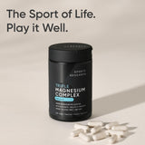 Sports Research producto en mesa con accesorios de bienestar inspirando rutina