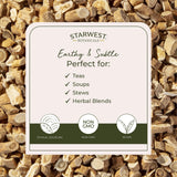 Starwest Botanicals cucharada de astrágalo en mano, beneficio: medida práctica para recetas