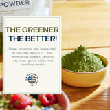 Stateside Growers polvo espolvoreado sobre ensalada añadiendo color y textura