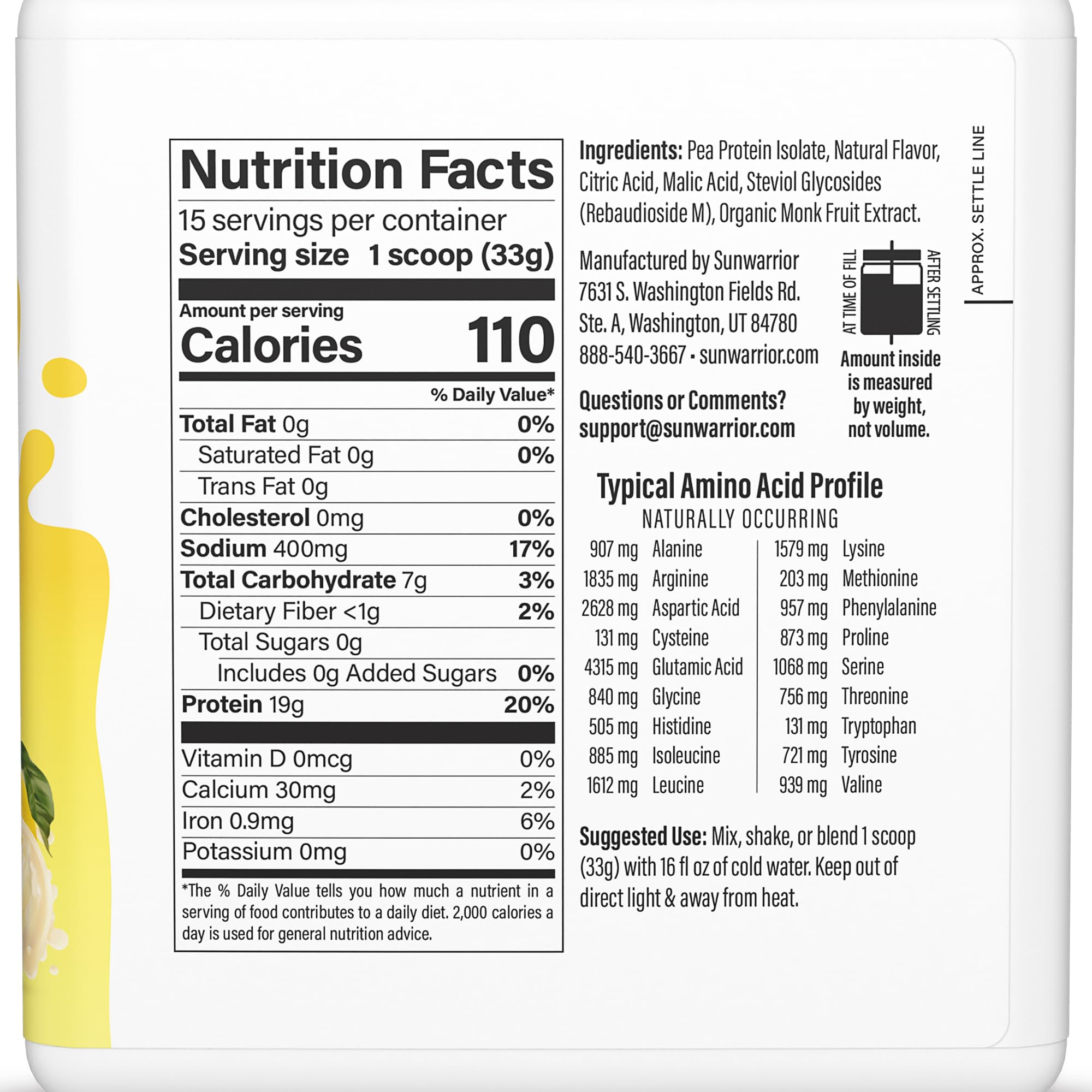Sunwarrior cuchara con polvo de proteína destacando concentración proteica