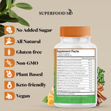 Superfood MD cápsula en mano para indicar tamaño y facilidad de ingestión