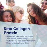 Superior Source vertiendo Keto Collagen en café, mezcla caliente estilo mocha con MCT