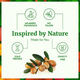 SVA ORGANICS gotas de aceite de marula sobre fondo blanco, textura ligera y rápida absorción