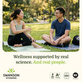 Swanson saw palmetto ambiente cotidiano en mesa junto a otros suplementos