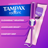 Tampax estilo de vida con mujer activa usando protección confiable