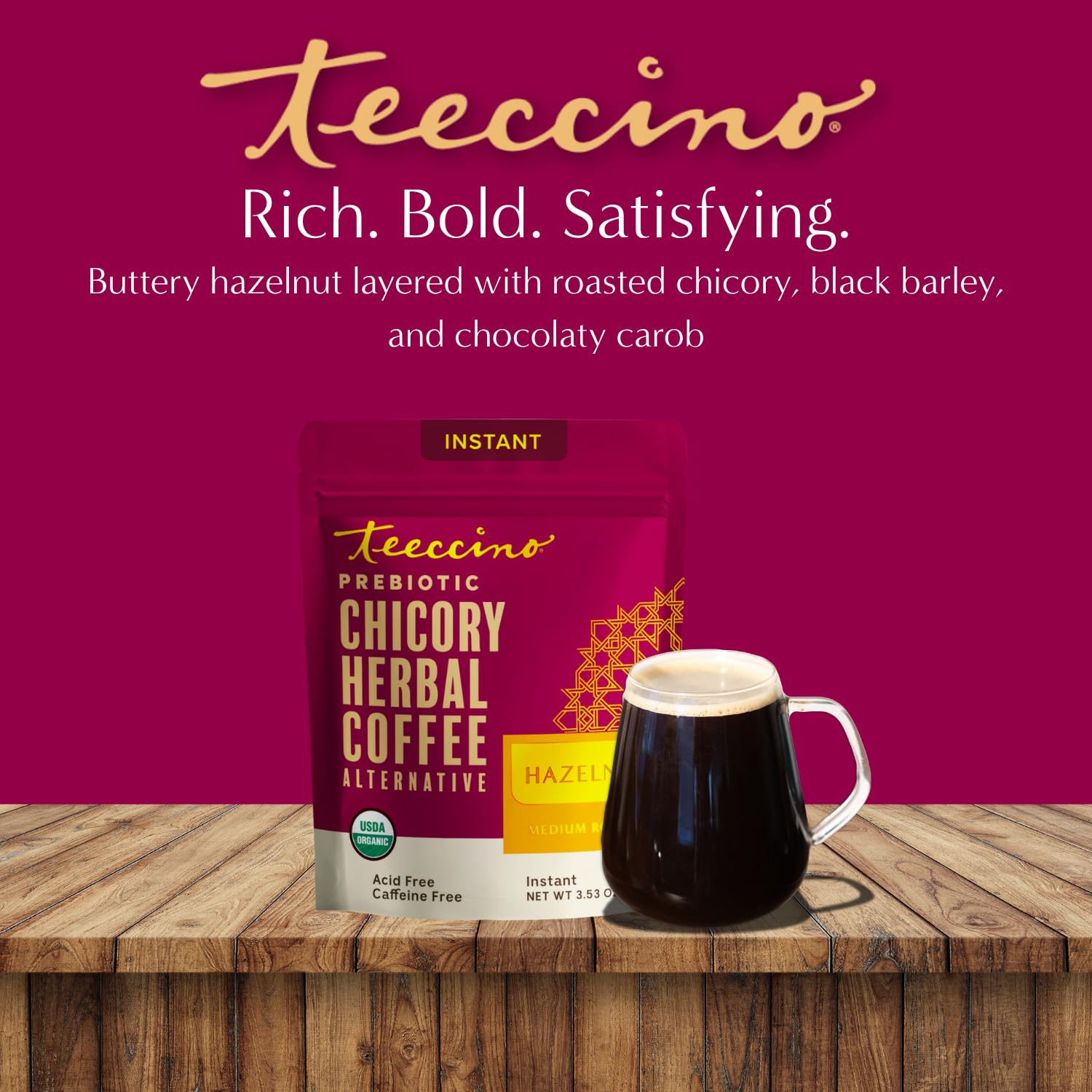 Teeccino latte espumoso con avellana resaltando cremosidad y sabor