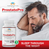 Hombre usando Teraputics ProstatePro por la noche para mejor confort urinario