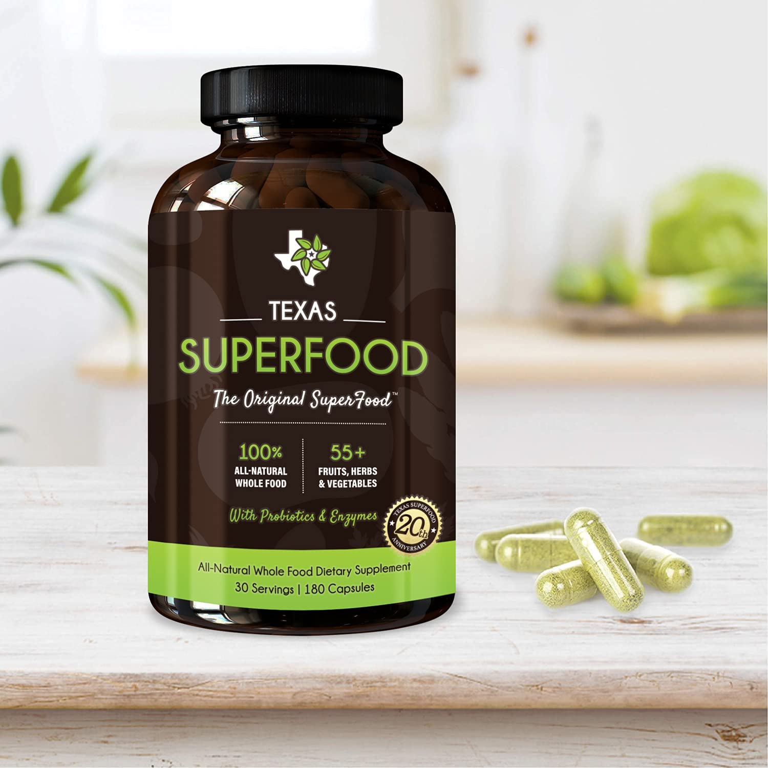 Texas SuperFood comparación de tamaño del frasco junto a objetos cotidianos