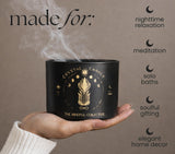 THE MINDFUL COLLECTIVE vela encendida mostrando crepitar, ambiente acogedor