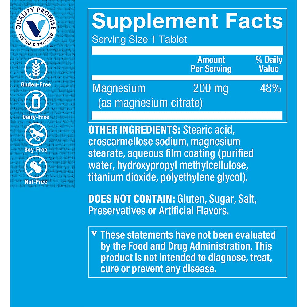 The Vitamin Shoppe primer plano de una tableta mostrando tamaño y forma