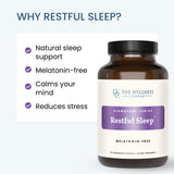 The Wellness Company suplemento en ritual nocturno mostrando relajación antes de dormir