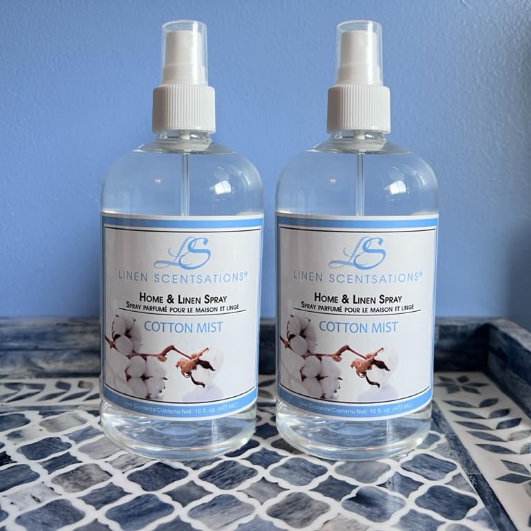Theochem botellas junto a una regla para comparar tamaño y capacidad