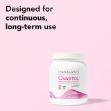 Theralogix Ovasitol polvo disuelto en vaso demostrando mezcla rápida y uso diario