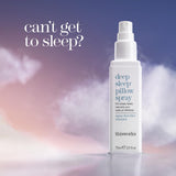 THISWORKS spray en uso nocturno junto a una mesita para reforzar la rutina