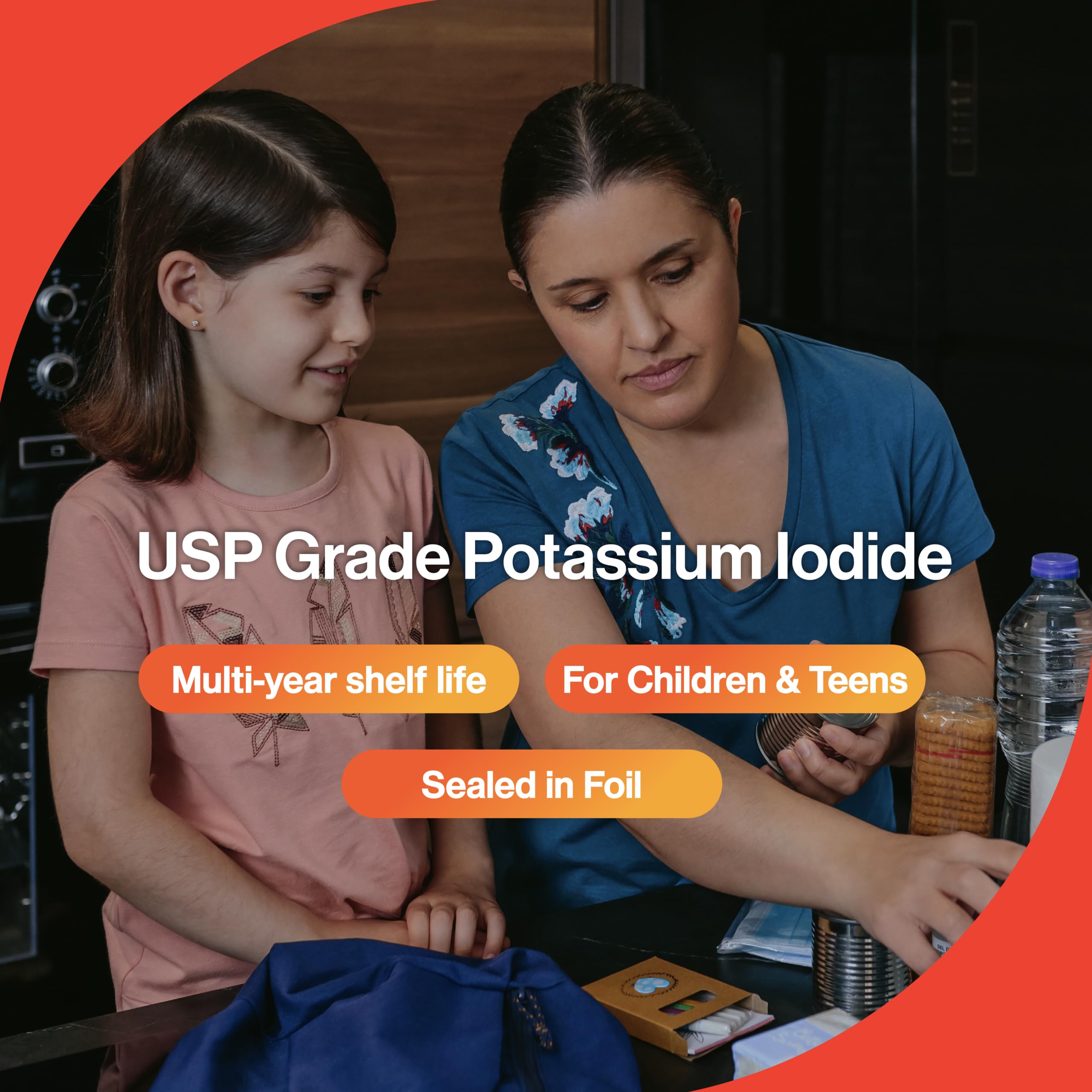 THYROSAFE tableta en mano mostrando tamaño práctico portátil