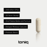 Toniiq cápsulas en mano para apreciar tamaño y dosificación práctica