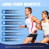 Totaria cápsulas en mano mostrando tamaño y conveniencia diaria