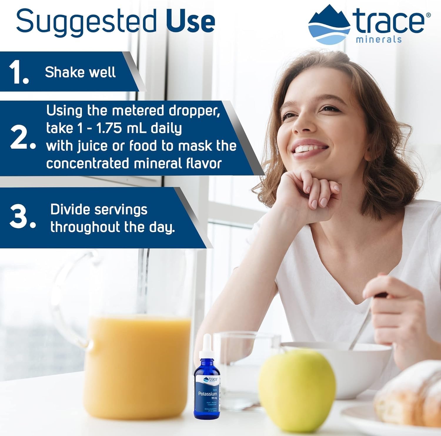 Trace Minerals botella en mano para comparar tamaño y portabilidad