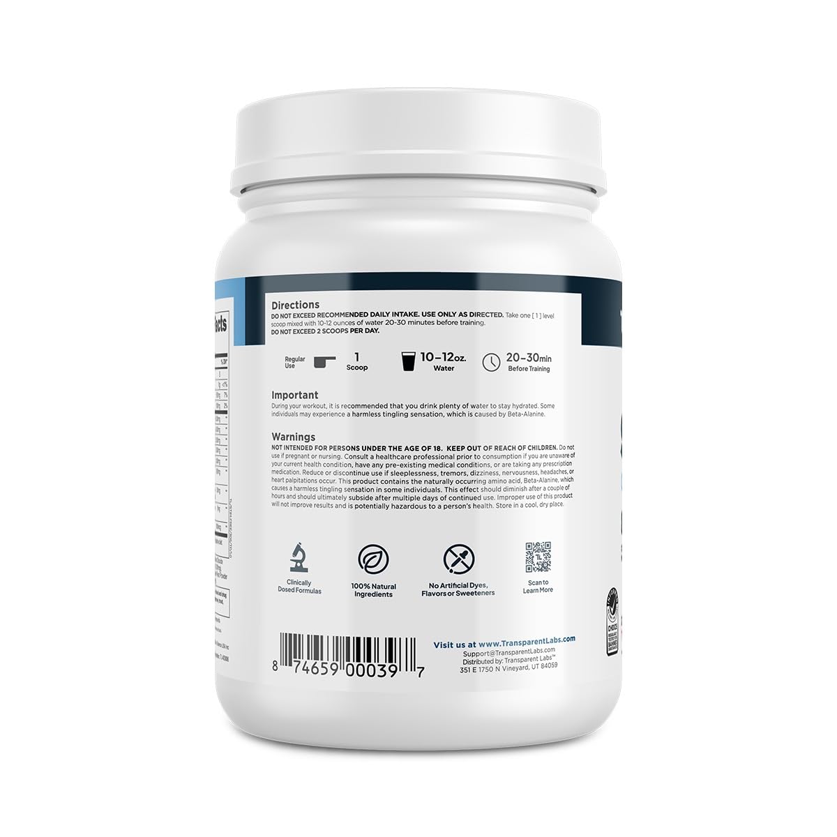 Transparent Labs atleta mezclando producto en gimnasio, uso práctico antes del entrenamiento