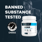 Polvo naranja del Lean Pre-Workout de Transparent Labs con textura fina y disolución rápida