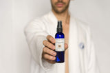 Travertine etiqueta legible con lista de ingredientes 100% aceite de eucalipto