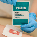 Triple Helix primer plano del polvo de colágeno que muestra pureza y textura