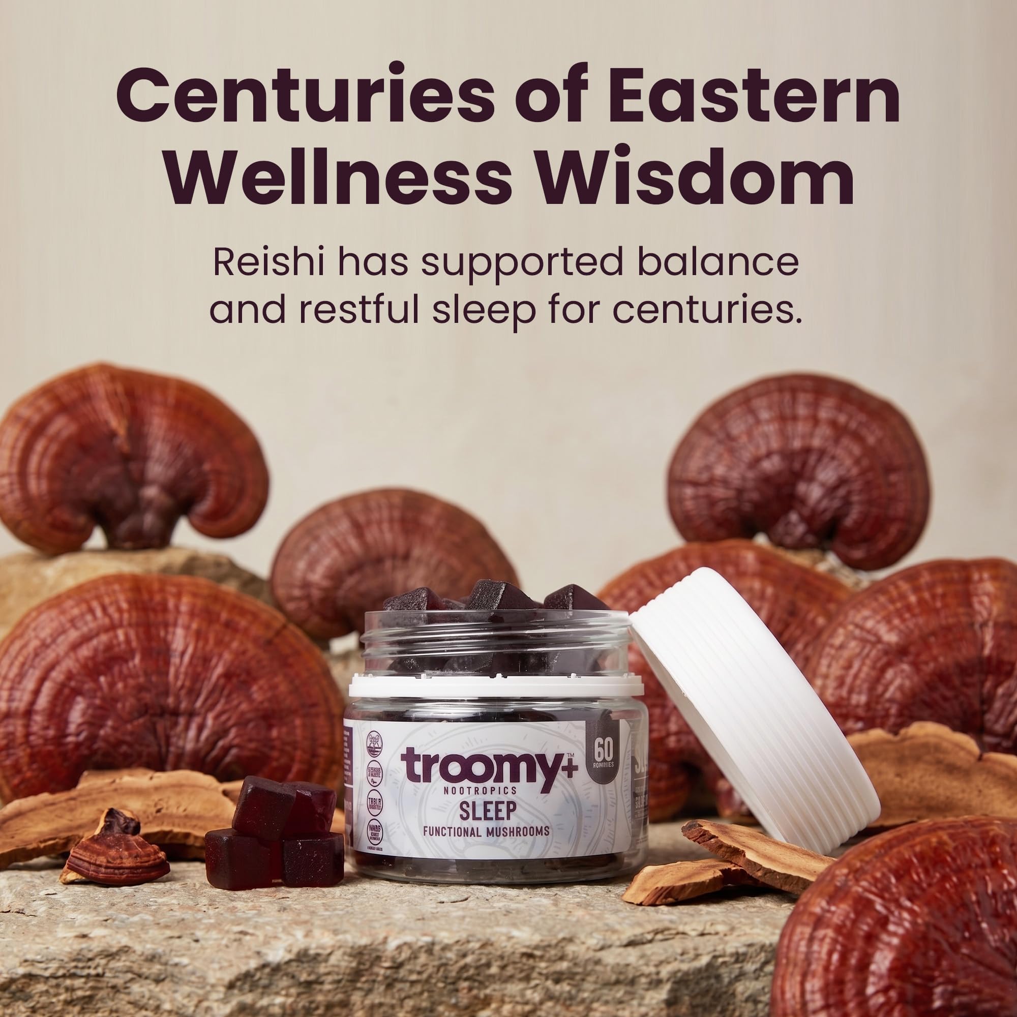 Troomy Nootropics frasco sobre mesa de noche mostrando accesibilidad antes de dormir