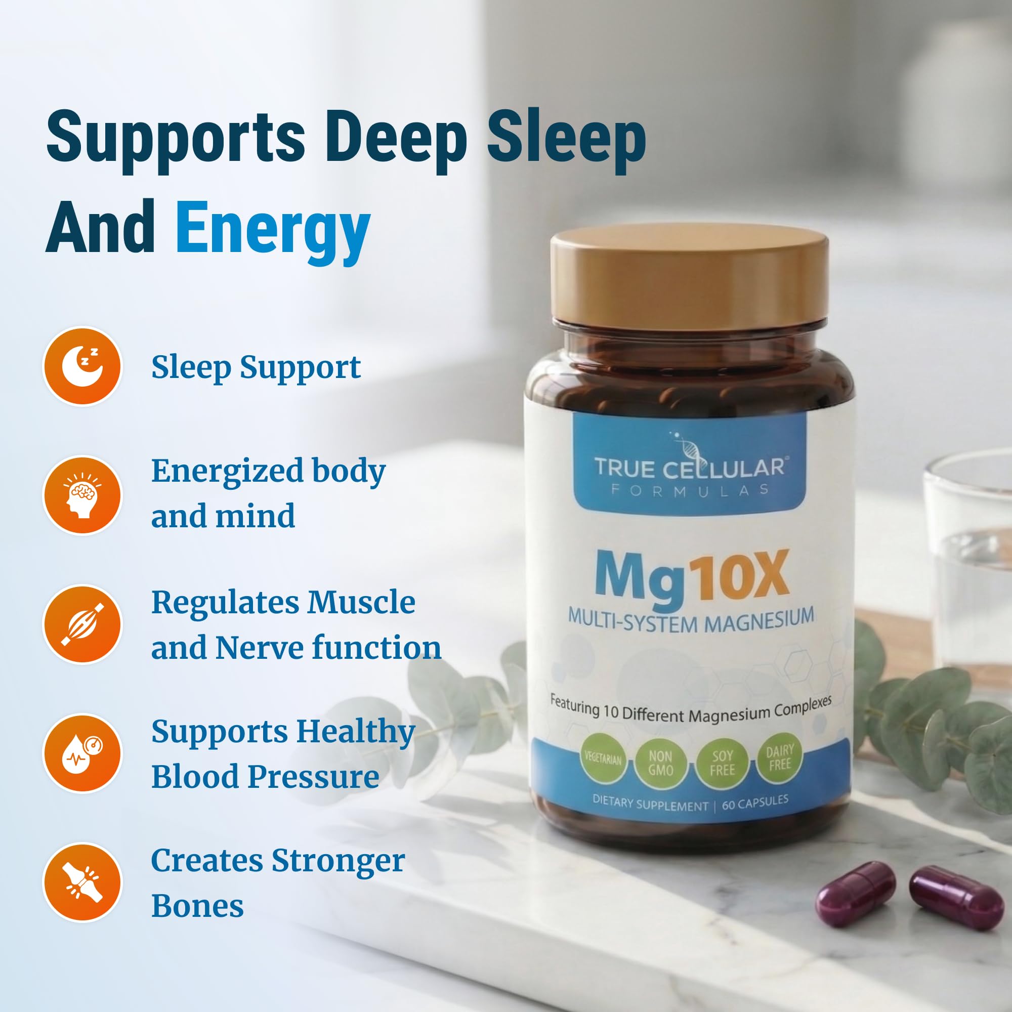 True Cellular Formulas cápsula en mano indicando dosis fácil y conveniente por la noche